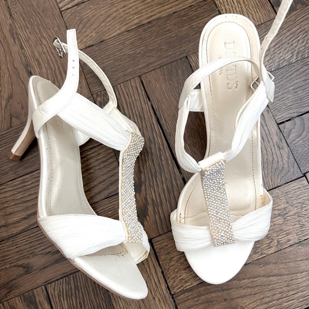 David’s Bridal low heeled shoe